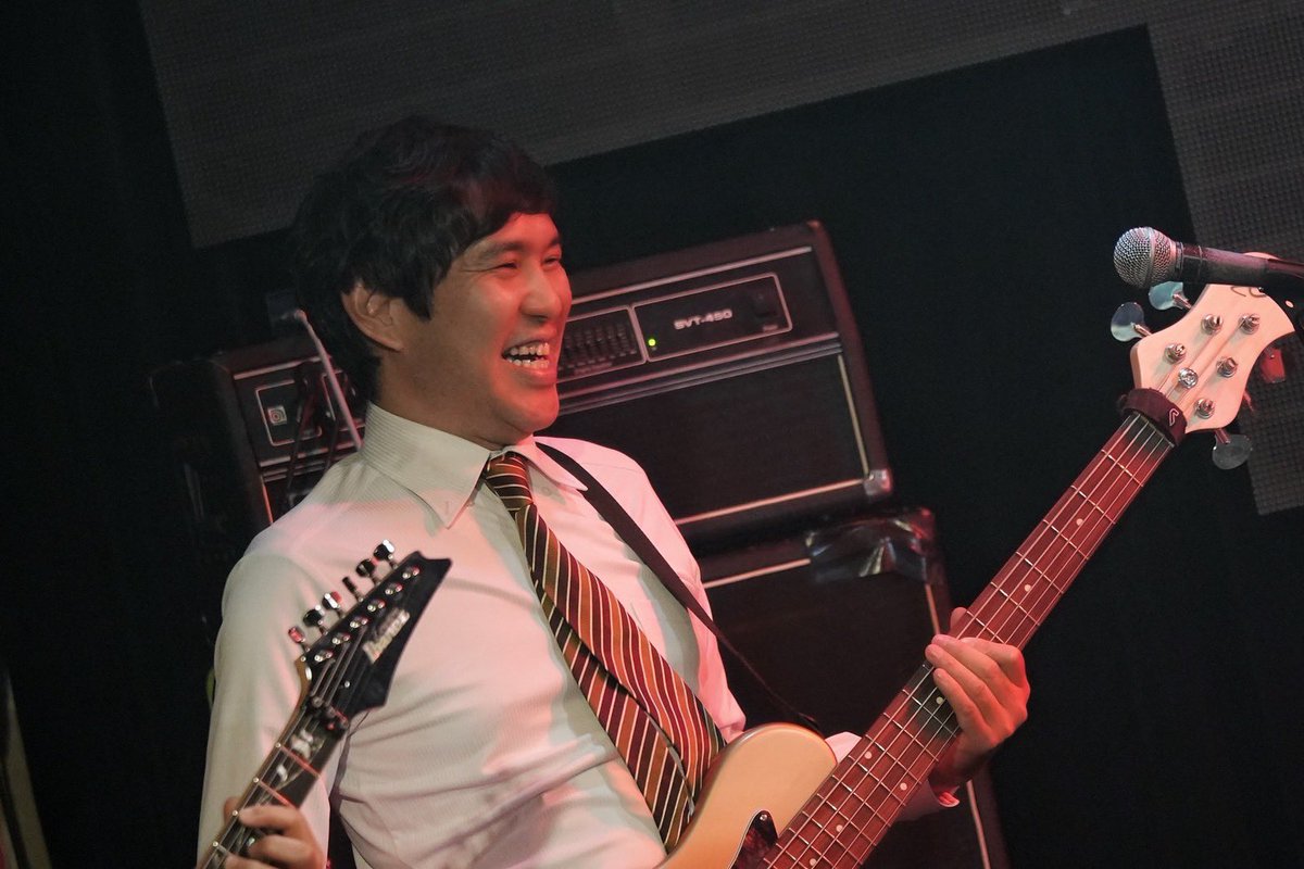 8年ぶりのWIND OF PAINのライブ、楽しすぎたーー！

元々はチェンクロのイベントが縁で始まったバンド。

バンマスのゆうちゃんもラストのMCで話していたけど、信頼できるコミュニティがあるということは、とても幸せなことですね。