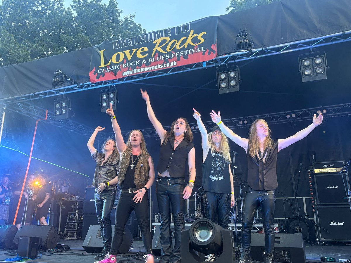 Tales From The Powerage (@ttftpr) on Twitter photo Our man Jammo having a great weekend at the Love Rocks festival in Dorset. Long Live Rock π€β‘οΈ<a href="/SouthOfSalem1/">South Of Salem</a> <a href="/JammoTFTPA/">Stewart Jamison</a> <a href="/GavTFTPA/">GavTFTPA</a> <a href="/GappyTFTPA/">GappyTFTPA</a> <a href="/loverocksfest/">Loverocks - Rock Festival</a> Our man Jammo having a great weekend at the Love Rocks festival in Dorset. Long Live Rock π€β‘οΈ<a href="/SouthOfSalem1/">South Of Salem</a> <a href="/JammoTFTPA/">Stewart Jamison</a> <a href="/GavTFTPA/">GavTFTPA</a> <a href="/GappyTFTPA/">GappyTFTPA</a> <a href="/loverocksfest/">Loverocks - Rock Festival</a>