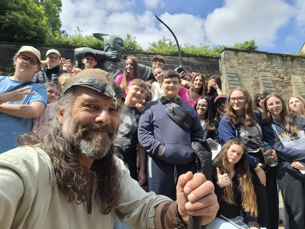 EzekialBone's tweet image. And another one! More French students come to #Nottingham to take in its glories and stories 🏹 Cultural, educational entertainment at its finest with #robinhood leading the way into the future & @NottinghamHost the perfect hosts 🎯Thanks @StMarysNotts @TheSalNottm @No1tingham👌