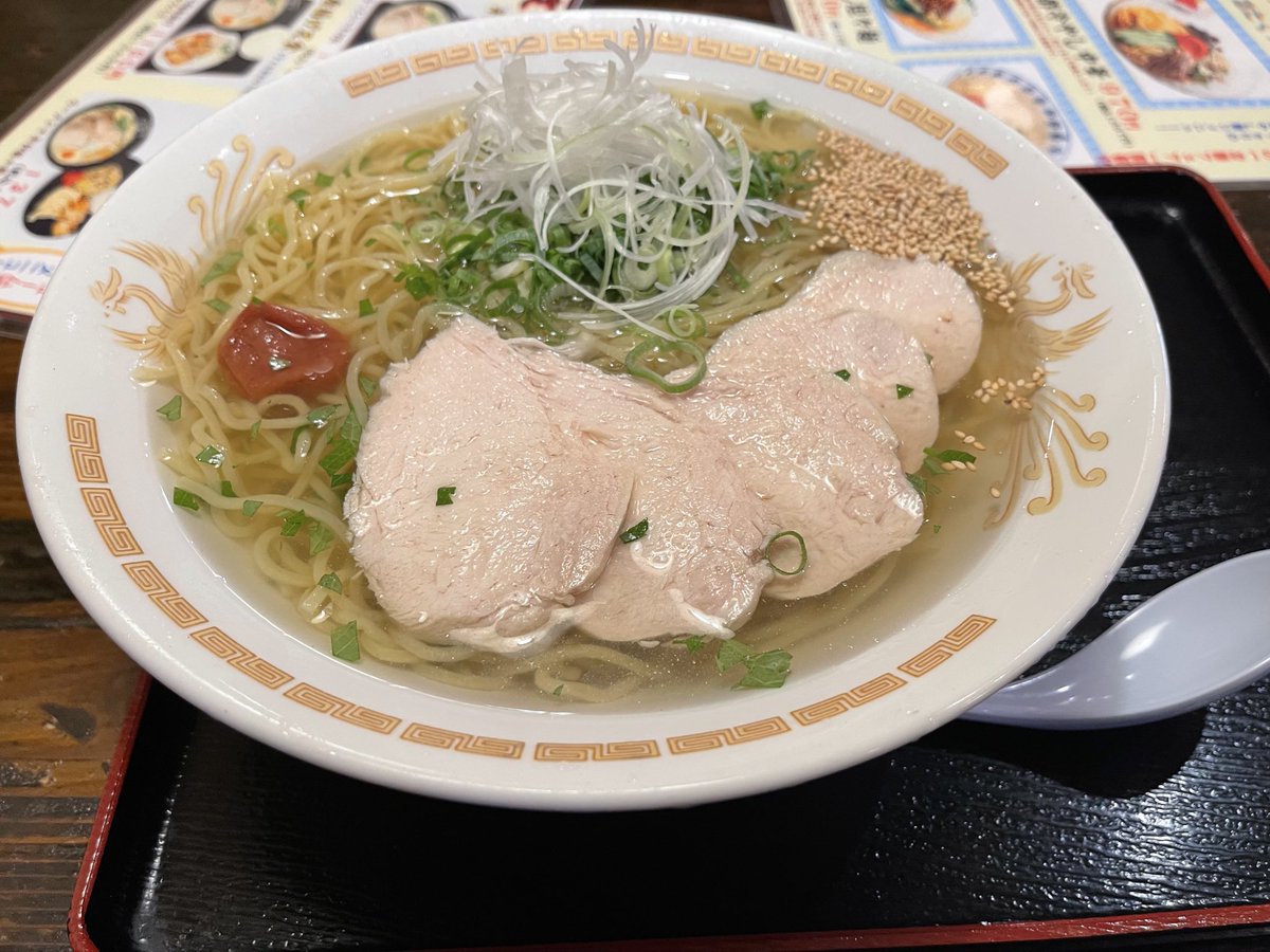 昼間にポッキリ折れたコペンのセンターパイプを外して新しいセンターパイプ取り付けしてたら汗だくで死にそうになりました😇。あわや熱中症💀

頑張った自分にご褒美の大黒やの冷やしラーメン最高でした🤣