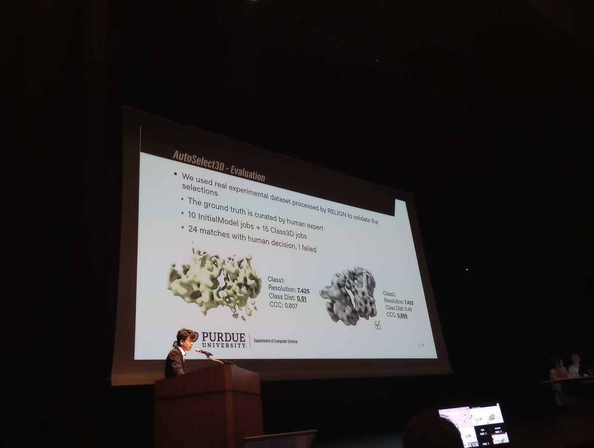 kiharalab's tweet image. Han Zhu from @purduecs presenting a collaboration project with KEK, Japan at the Annual Meeting of the Protein Science Society of Japan. "Automated Mask Creation and Class Selection in Single Particle Analysis".