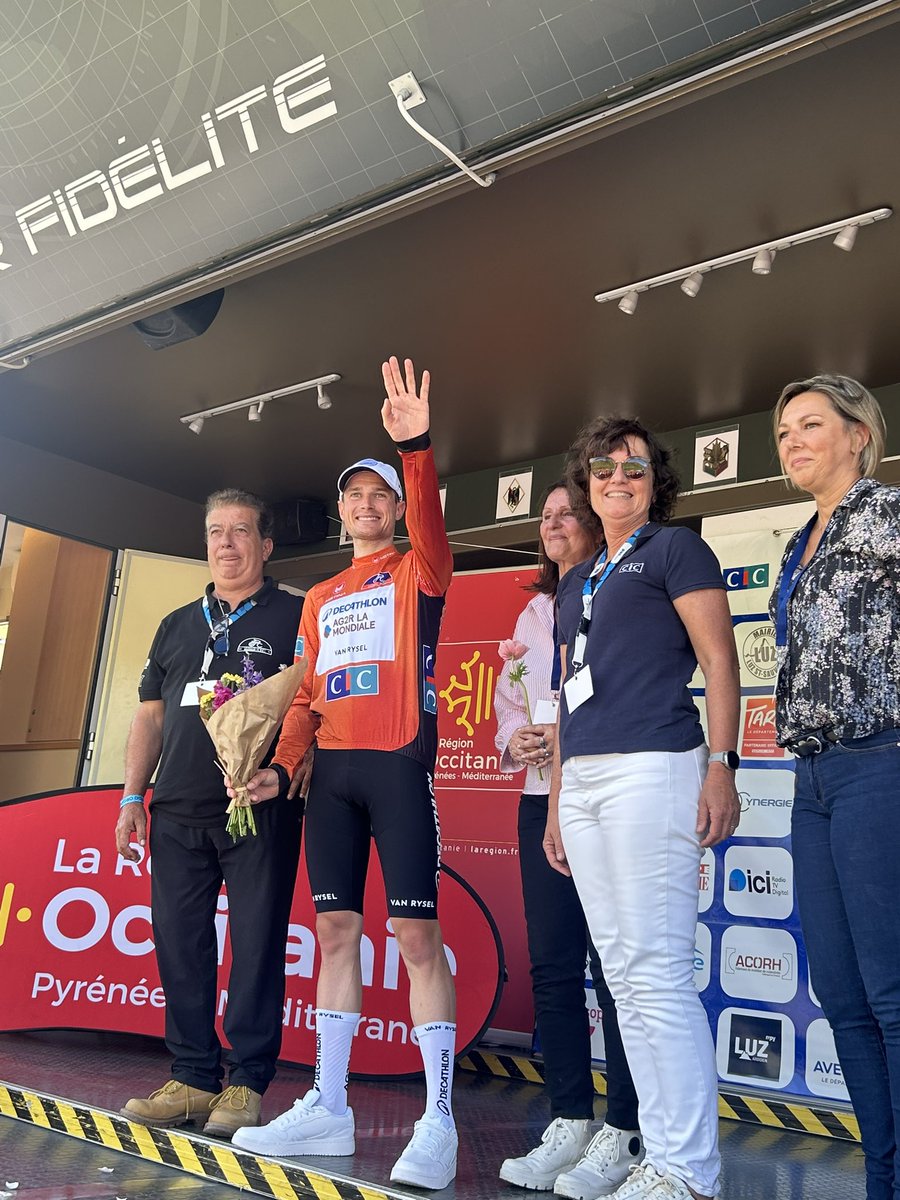 UNCP (@contactuncp) on Twitter photo Félicitations à Nicolas Prodhomme qui remporte l étape reine de la route d occitanie CIC et devient le nouveau leader.
<a href="/decathlonAG2RLM/">DECATHLON AG2R LA MONDIALE TEAM</a> <a href="/LNC_CYCLISME/">LNC - Ligue Nationale de Cyclisme</a> <a href="/FFCyclisme/">FFC</a> <a href="/UCI_cycling/">UCI</a> <a href="/cpacycling/">CPA Cycling</a> Félicitations à Nicolas Prodhomme qui remporte l étape reine de la route d occitanie CIC et devient le nouveau leader.
<a href="/decathlonAG2RLM/">DECATHLON AG2R LA MONDIALE TEAM</a> <a href="/LNC_CYCLISME/">LNC - Ligue Nationale de Cyclisme</a> <a href="/FFCyclisme/">FFC</a> <a href="/UCI_cycling/">UCI</a> <a href="/cpacycling/">CPA Cycling</a>