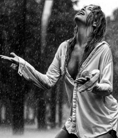 sea salt still on tongue
tides call out in #parallel
June rain quenches thirst

#vss365 #haikuchallenge #quench #haiku #senryu