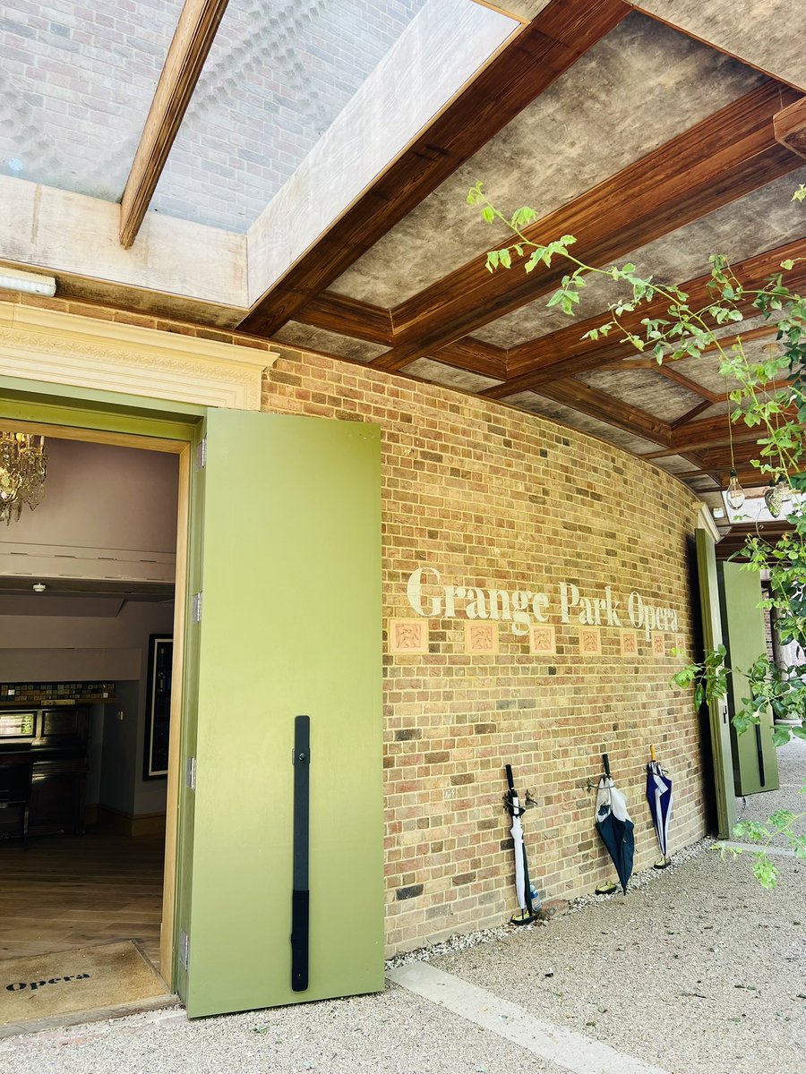 Sam Jackson tweet media