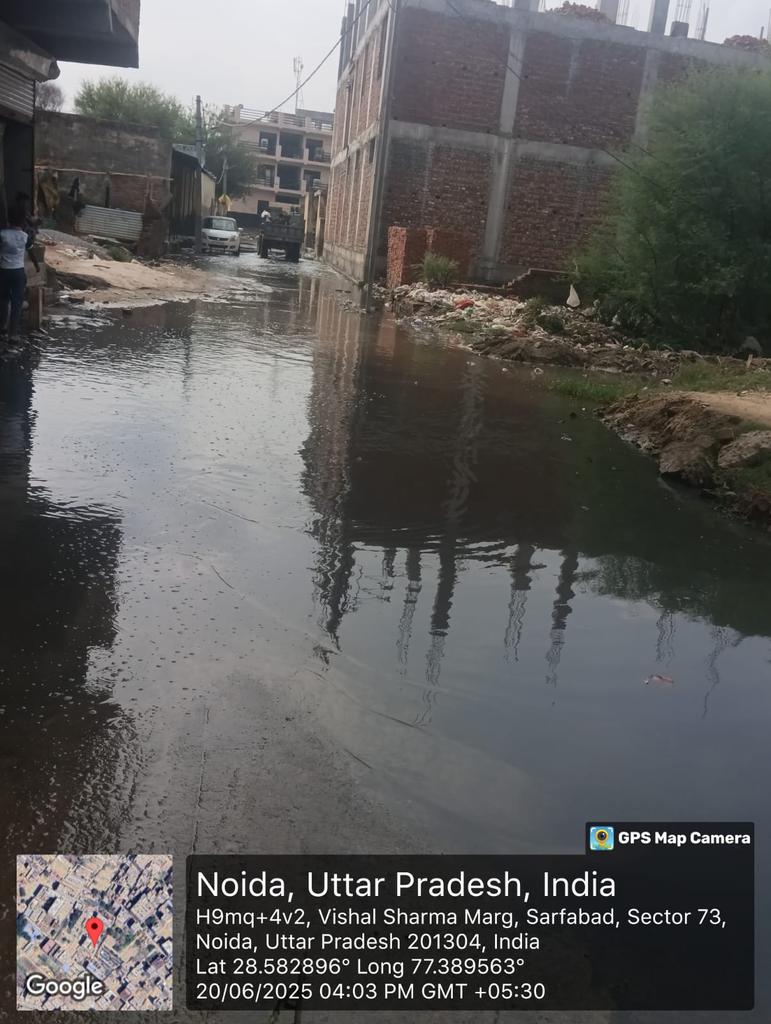 पर्यावरण संघ नोएडा (@sourabhyaduva20) on Twitter photo ग्राम सरफाबाद के ये तस्वीर बया करती है कि लापरवाही किस कदर की जा रही है कृपा संज्ञान लिया जाए <a href="/CeoNoida/">CEO, NOIDA Authority</a> <a href="/dmgbnagar/">DM G.B. Nagar/NOIDA</a> <a href="/CMOfficeUP/">CM Office, GoUP</a> <a href="/noida_authority/">NOIDA Authority</a> पर्यावरण संघ की अपील है कृपा गांव सरफाबाद में सफाई व्यवस्था की ओर विशेष ध्यान दिया जाए ग्राम सरफाबाद के ये तस्वीर बया करती है कि लापरवाही किस कदर की जा रही है कृपा संज्ञान लिया जाए <a href="/CeoNoida/">CEO, NOIDA Authority</a> <a href="/dmgbnagar/">DM G.B. Nagar/NOIDA</a> <a href="/CMOfficeUP/">CM Office, GoUP</a> <a href="/noida_authority/">NOIDA Authority</a> पर्यावरण संघ की अपील है कृपा गांव सरफाबाद में सफाई व्यवस्था की ओर विशेष ध्यान दिया जाए