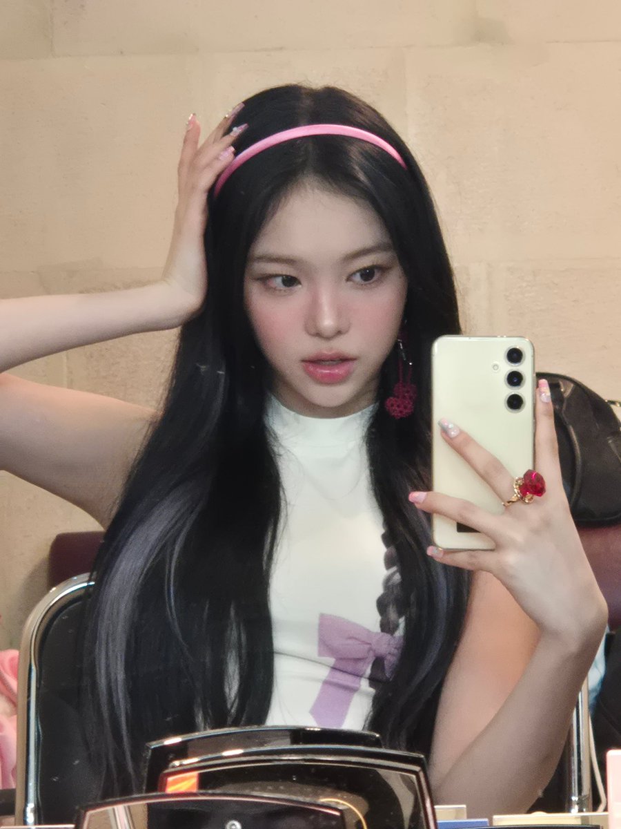 H2ioS2's tweet image. 머리띠 최고의 선택…