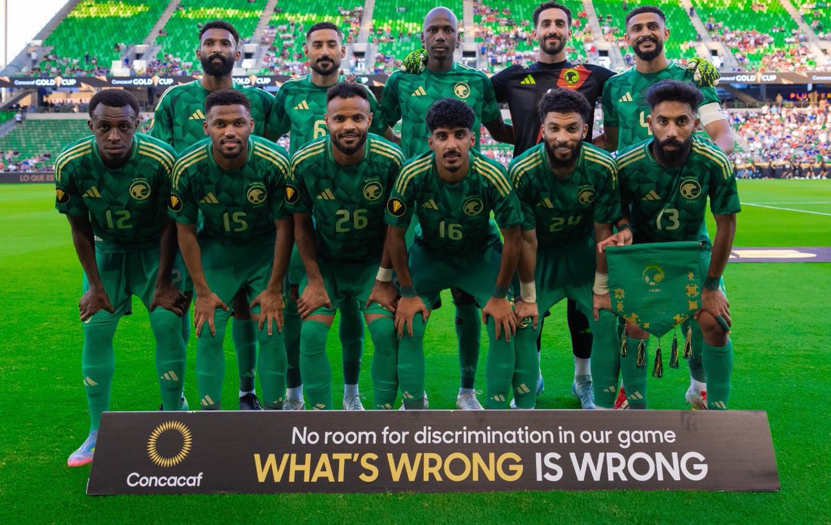 هذا منتخبكم من دون لاعبين الهلال تفصلوا يخسر من المنتخب الامريكي اللي ماعنده شي وفوقها استحواذ المنتخب الامريكي على اغلب مجريات المباراة #السعوديه_امريكا