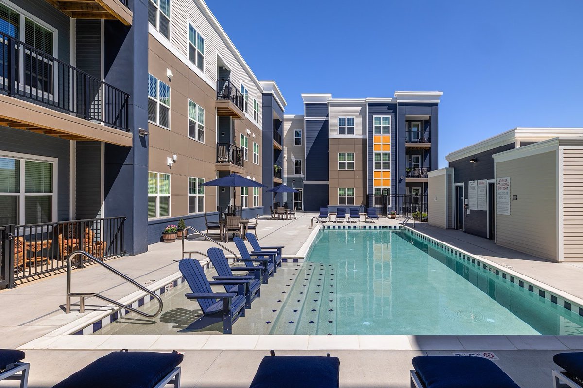 The first of our active adult Viva Bene Collection (<a href="/vivabeneliving/">Viva Bene</a>) in St. Peters, MO offers vibrant seniors a proactive approach to their health and wellness, all from the comfort of their own community.

Discover the movement: hubs.li/Q03pHrDB0