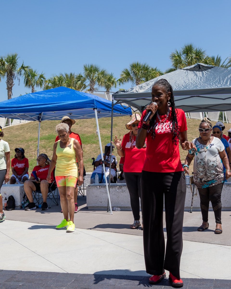 LEVSparkjax's tweet image. Start your Saturday on the right foot — and the left! 🕺
On June 28 at 10 AM, come out to Lift Ev'ry Voice and Sing Park for another FREE Line Dance Workshop with Jazzco Entertainment Line Dancers! Every last Saturday of the month, learn popular line dances like Boots on the…