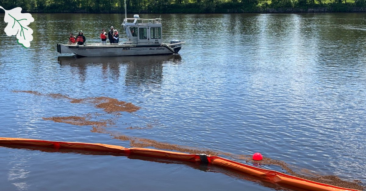 MassDEP (@massdep) on Twitter photo 📝TESTING 1-2-3! #MassDEP and <a href="/EPARegion1/">U.S. EPA New England Region</a> recently led a joint exercise along the Merrimack River to test strategies for protecting our natural resources and local communities in the event of an oil spill. The river is one of our most vital water resources! #MerrimackRiver 📝TESTING 1-2-3! #MassDEP and <a href="/EPARegion1/">U.S. EPA New England Region</a> recently led a joint exercise along the Merrimack River to test strategies for protecting our natural resources and local communities in the event of an oil spill. The river is one of our most vital water resources! #MerrimackRiver