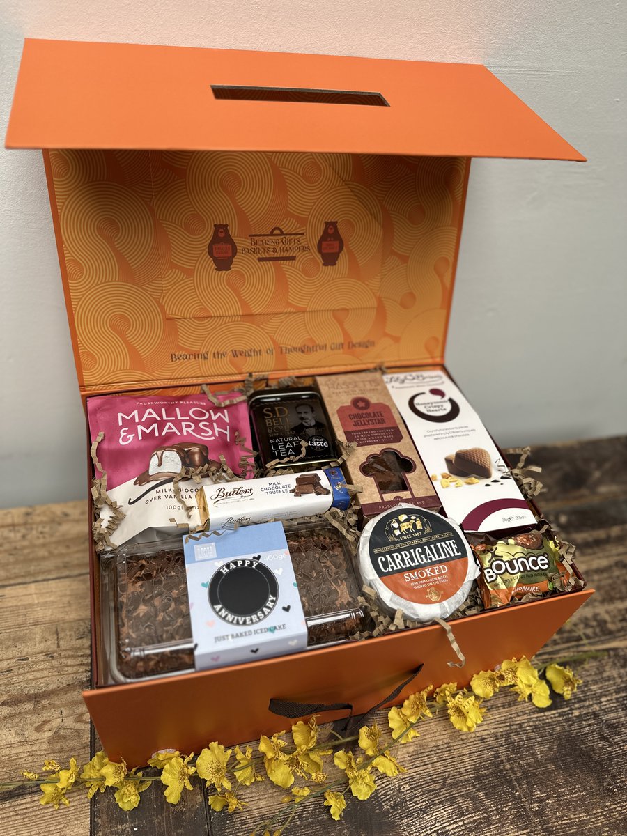 Today's Gift Basket Of The Day is the 'Our Special Anniversary Hampers' 

ow.ly/BLg250Wafu6

Follow &amp; RT to enter #prize draw to #win a Gift Basket. 

More info via our blog. 

#dailydispatch #gifts #competition #giftbasketsrule #anniversarygifts #20thweddinganniversary