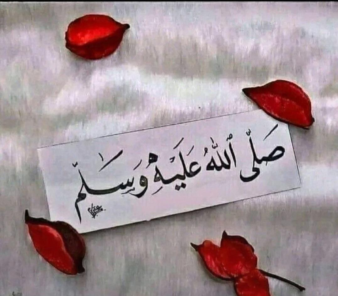 اُن کے پاؤں کی حرمت بھی بہت زیادہ تھی     
جن کی بانہوں میں لپٹ کر میں نے رونا مانگا   

#ZeXFlow 

Proudly written