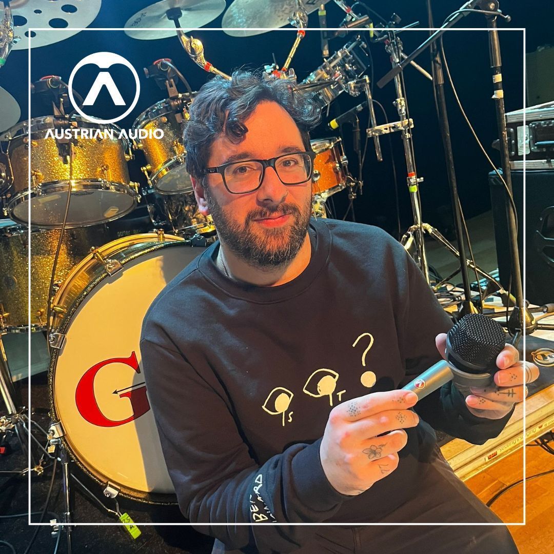 Austrian_Audio's tweet photo. Meet our friend #DamianLow—live sound engineer from Manchester, UK. He’s worked with artists like 10cc, Go West, Unearth, and more. From FOH to monitors, Damian knows how to dial in the perfect mix — and always packs our #OC7, #OC18, and #OD505.
#friendsFriday https://t.co/OZeGpvwsK8