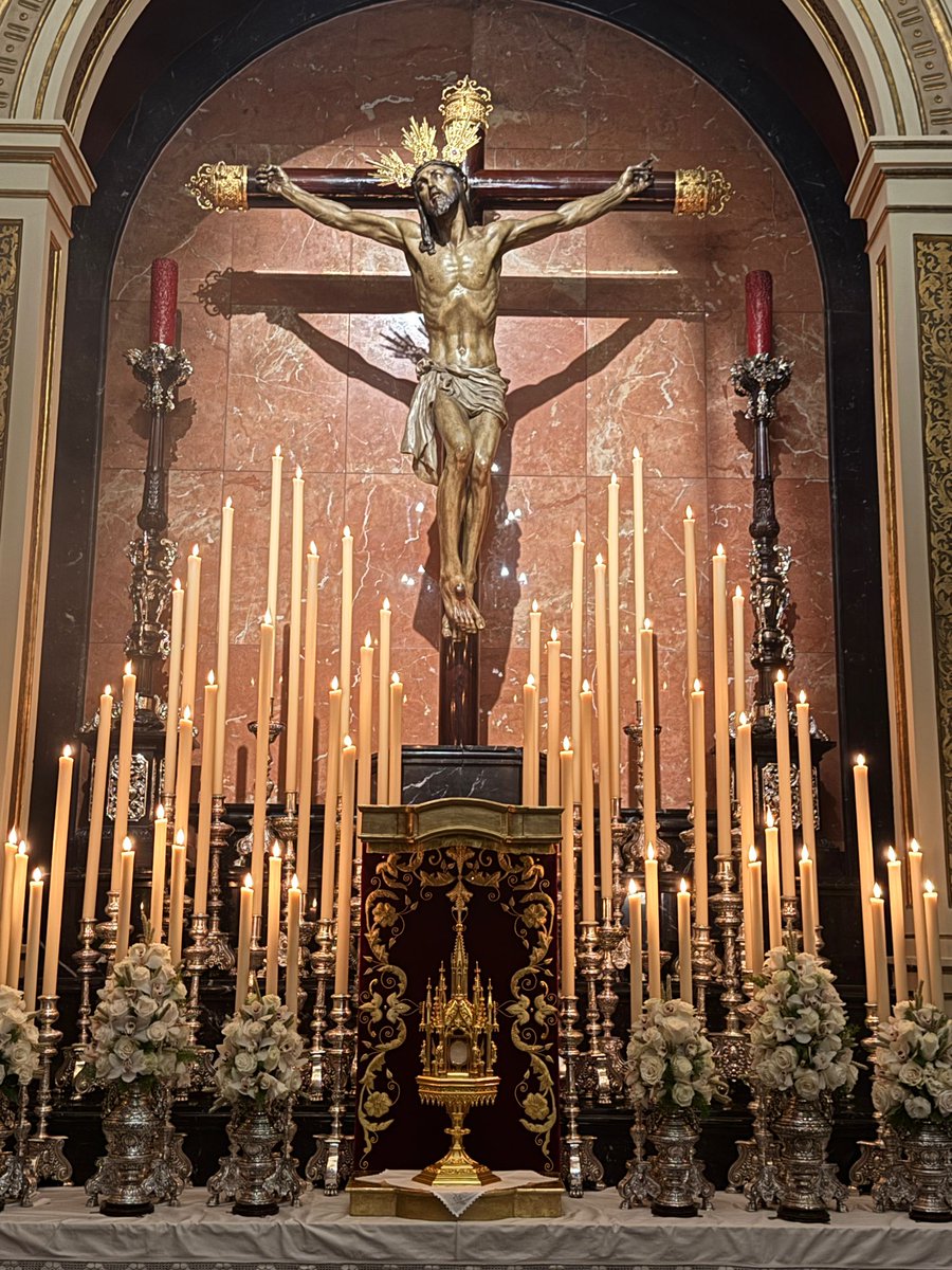 CULTOS |

Tercer día de triduo al Santísimo Sacramento.

"Yo soy la vid, vosotros los sarmientos; el que permanece en mí y yo en él, ese da fruto abundante; porque sin mí no podéis hacer nada", (Jn 15,5).

Iglesia parroquial del Apóstol San Pedro, 20:45h.

#CofradíasMLG