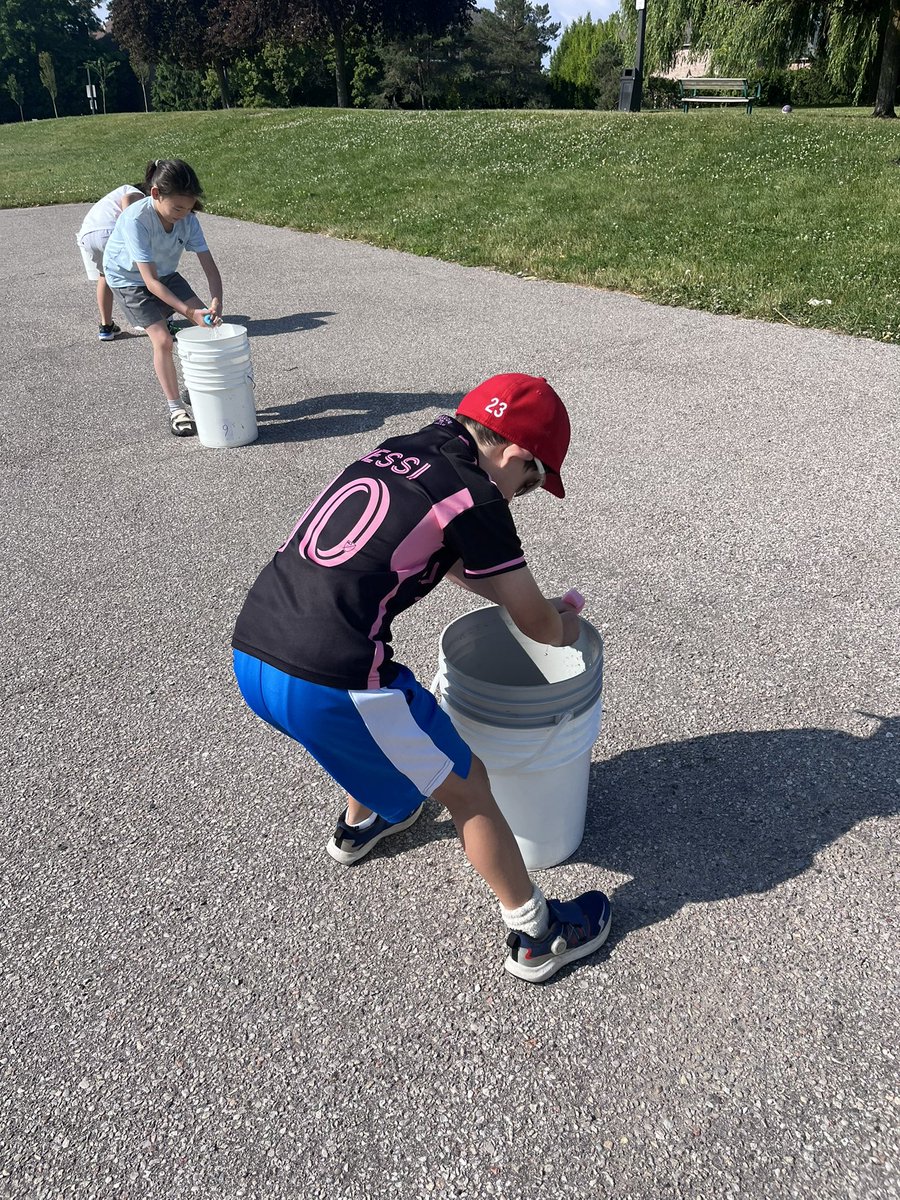 BonuraDiana's tweet image. Primary play date this morning was a hit! 🌞 The kids had a blast playing all the games, laughing nonstop. Perfect weather + happy faces = the best way to wrap up the week! 🎉☀️ #PrimaryFun #FridayVibes #PlayAndLearn