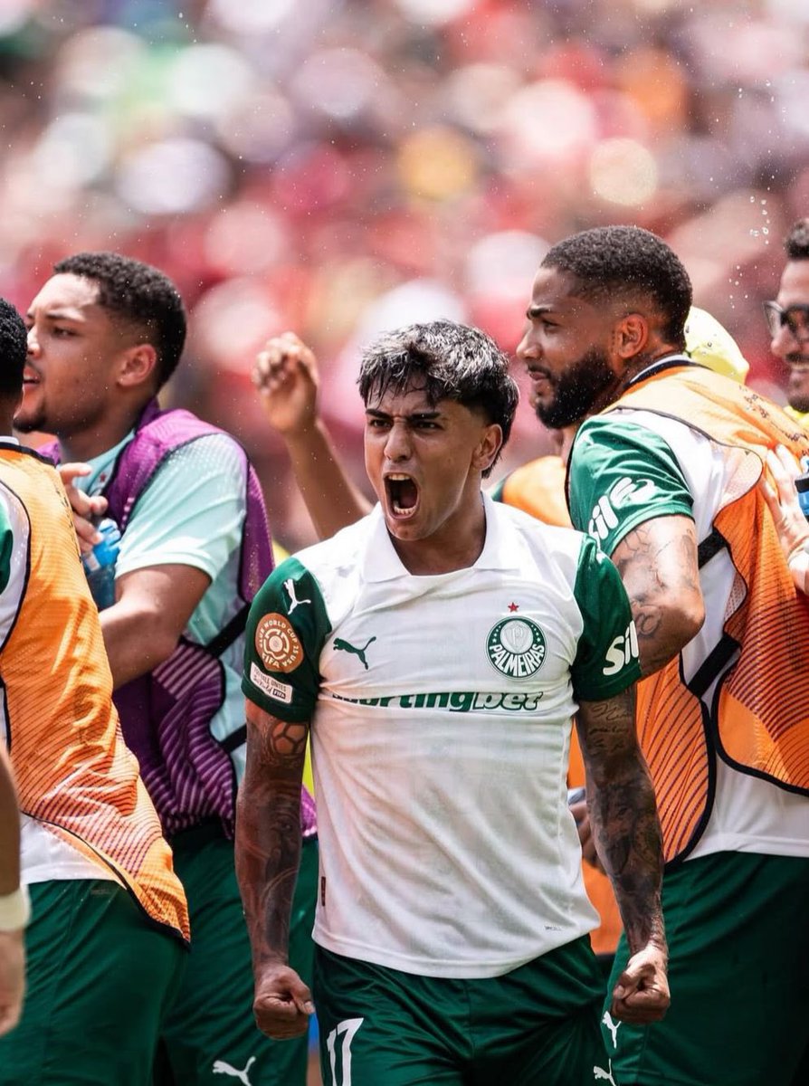 Equipo TMA (@equipotma) on Twitter photo FACU EN EL MUNDIAL DE CLUBES ⭐️
Palmeiras ganó 2-0 frente a Al Ahly y quedó en el primer lugar de su grupo por el momento con 4 puntos
Facu fue titular y jugó 72’ 🔥
Vamos con todo <a href="/facutorresss/">Facu Torres</a> FACU EN EL MUNDIAL DE CLUBES ⭐️
Palmeiras ganó 2-0 frente a Al Ahly y quedó en el primer lugar de su grupo por el momento con 4 puntos
Facu fue titular y jugó 72’ 🔥
Vamos con todo <a href="/facutorresss/">Facu Torres</a>