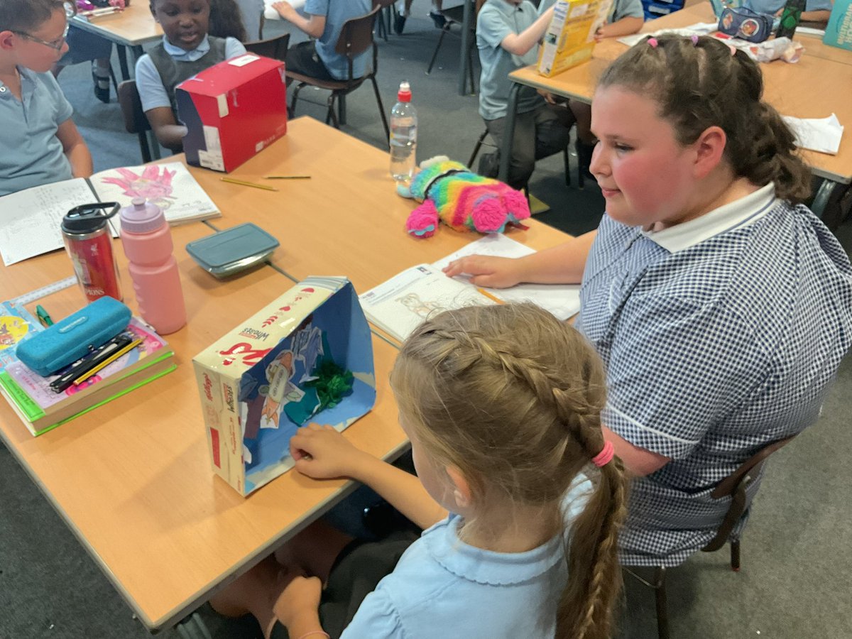 MrsB_Thatto's tweet image. We enjoyed sharing our Access all Arts week work with our twin class in year one. They even sang one of their Songfest songs for us! #AccessAllArts