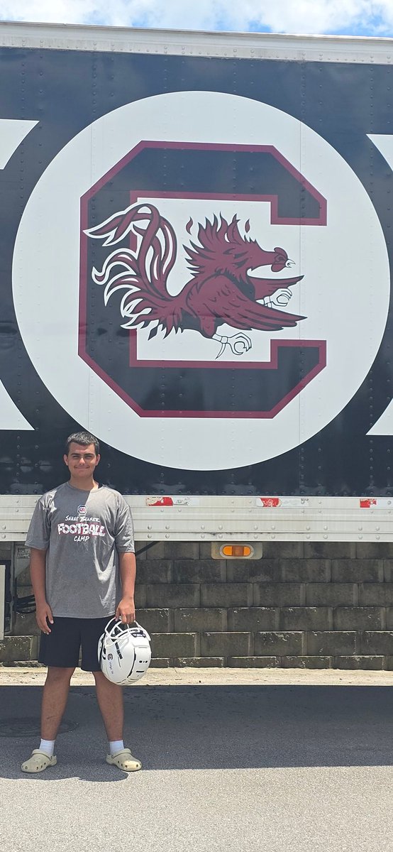 Arian_Vergel#60 (@arianverge92886) on Twitter photo Had a Great time at <a href="/GamecockFB/">South Carolina Football</a> I Got to learn a lot from all the coach's and was picked for the 1v1's showcase. Thanks for the hospitality #GameCocksFB <a href="/CoachTeasley/">Lonnie Teasley</a> <a href="/CoachG_Adkins/">Greg Adkins</a>
<a href="/CoachSimmons_/">Coach Simmons</a> <a href="/SpaceCoachOL/">Coach Space</a> <a href="/PHSFBRecruiting/">PalisadesFB Recruiting</a> Had a Great time at <a href="/GamecockFB/">South Carolina Football</a> I Got to learn a lot from all the coach's and was picked for the 1v1's showcase. Thanks for the hospitality #GameCocksFB <a href="/CoachTeasley/">Lonnie Teasley</a> <a href="/CoachG_Adkins/">Greg Adkins</a>
<a href="/CoachSimmons_/">Coach Simmons</a> <a href="/SpaceCoachOL/">Coach Space</a> <a href="/PHSFBRecruiting/">PalisadesFB Recruiting</a>