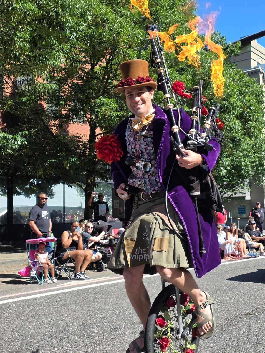Today is the last day to vote in Willamette Week's 2025 Best of Portland Poll and I'd surely appreciate your support! Show the world Portland loves their friendly neighborhood Unipiper! ✌️❤️bop.wweek.com/people/best-lo…