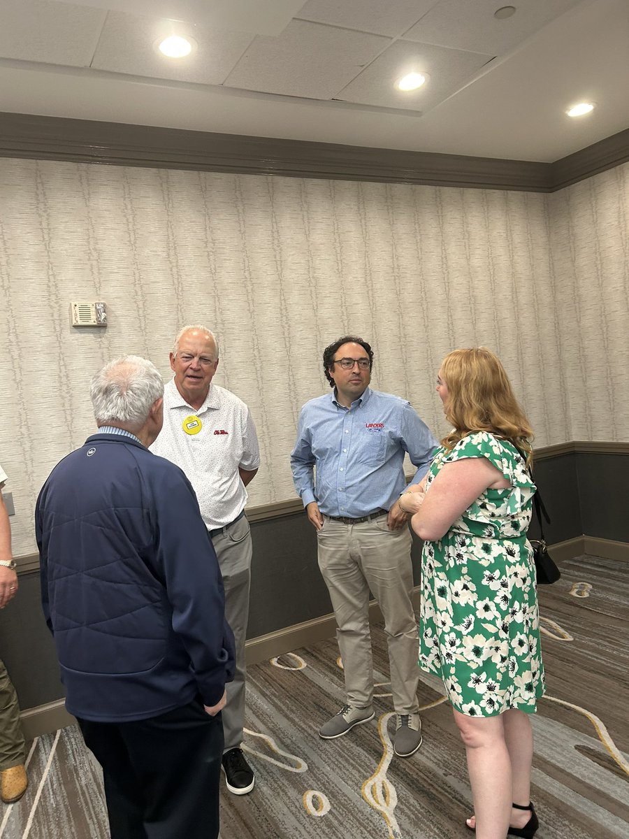 TDClubMemphis's tweet image. A big thank you to @colecubelic for coming to Memphis on June 9th.   Tremendous knowledge on all things @SEC football and @SECNetwork!   Be sure and listens to Cole on @macandcube.