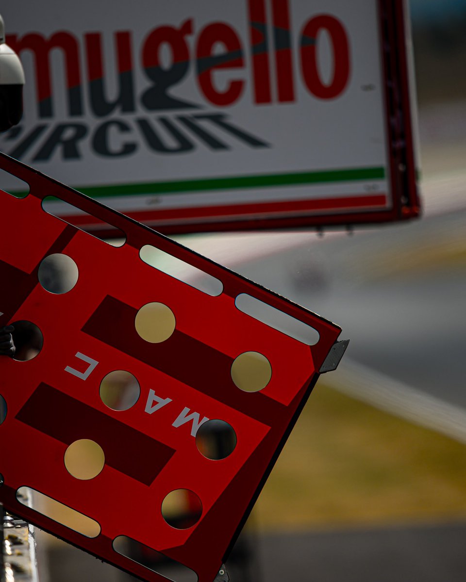Ducati Corse (@ducaticorse) on Twitter photo First 🇮🇹 #ItalianGP in full red 🔴
#ForzaDucati #DucatiLenovoTeam First 🇮🇹 #ItalianGP in full red 🔴
#ForzaDucati #DucatiLenovoTeam