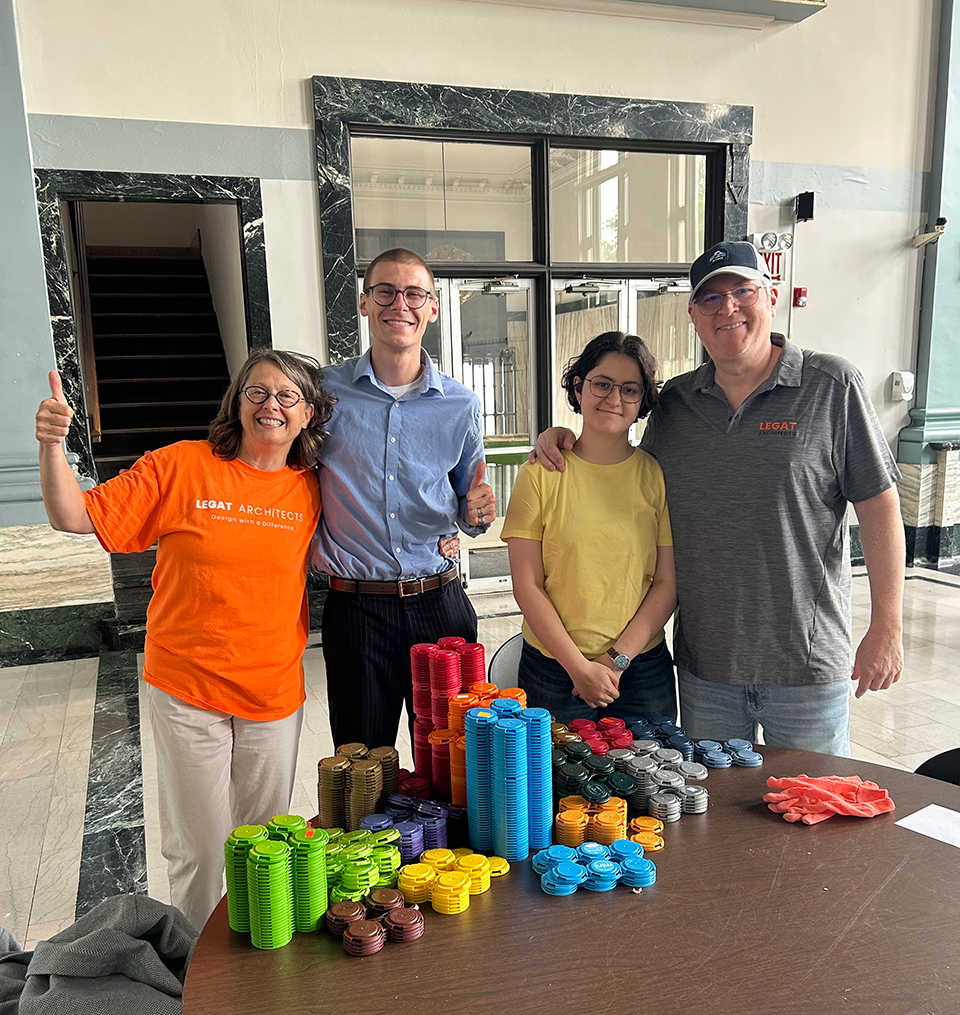 Legat_Architect's tweet photo. Last Saturday, Legat employees volunteered at Redemptive Plastics @earthartchicago in Chicago’s Austin neighborhood. Thanks to our partner firms ALL Construction Group @ALLMasonry_ , @dbHMS, TERRA Engineering, and @TYLI_Group for joining us to make a difference.  
#plasticwaste https://t.co/nbCO4u2ikf