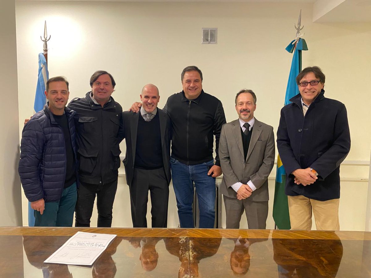 Felicitamos a <a href="/CuevasRubenD/">Rubén Dario Cuevas</a> quien asumió el cargo de funcionario judicial ⚖
Además de ser una excelente persona, con una gran trayectoria, es un honor que sea miembro fundador de <a href="/FundacionCPT/">PlanificaciónTécnica</a>. Los mejores augurios para esta nueva etapa Ruben!! 🙌