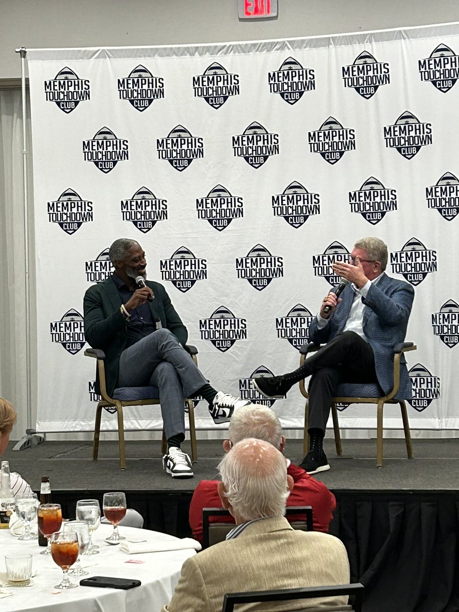 TDClubMemphis's tweet image. We wrapped up our Spring Speaker series on June 16th with former @AlabamaFTBL star @Harp41.   Great to hear his story about Alabama football and winning a Super Bowl