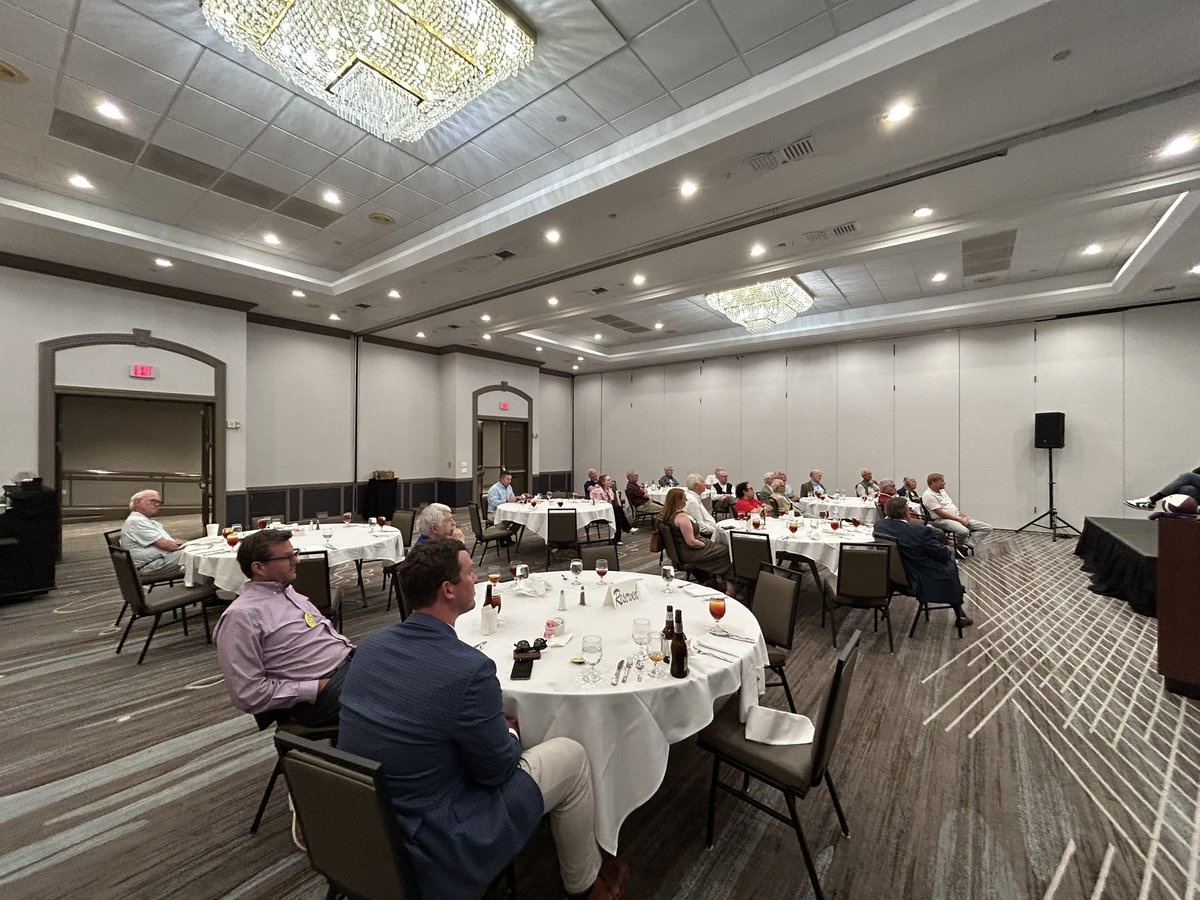 TDClubMemphis's tweet image. We wrapped up our Spring Speaker series on June 16th with former @AlabamaFTBL star @Harp41.   Great to hear his story about Alabama football and winning a Super Bowl