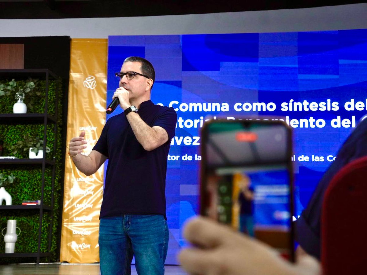 MaryoriMolina_'s tweet image. #EnFotos📸 

 Así se va desarrollando la jornada de este viernes #20Jun en el marco del 1er Encuentro Nacional de Formación de Formadores en la #Unacom, en el estado Carabobo

PROTAGONISTA DE CAMBIO 
#ONCALaVozDeEcos