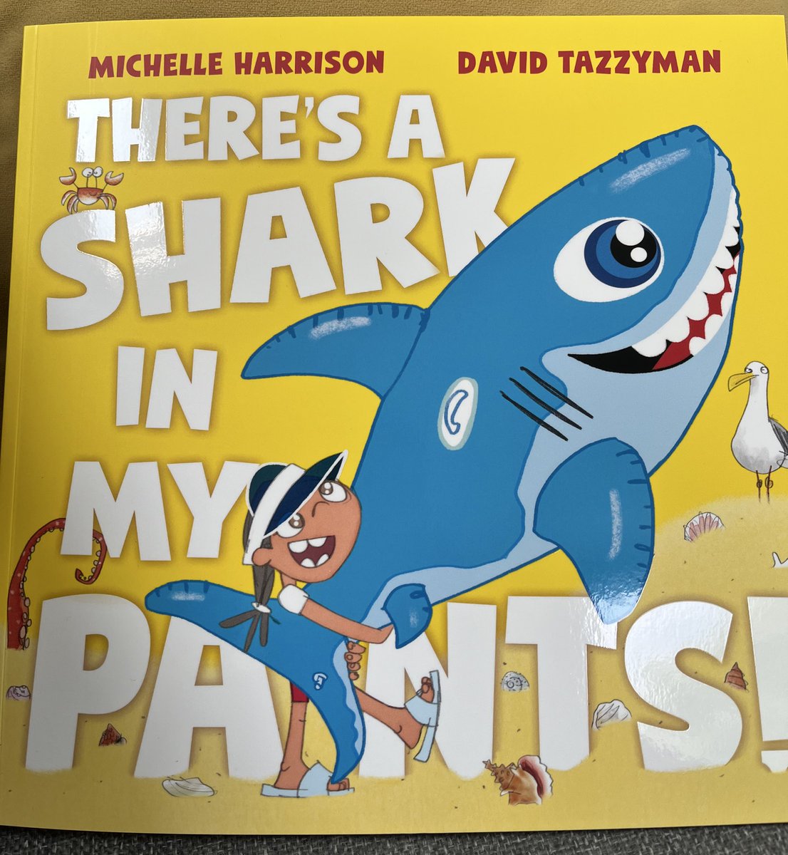 Tom G 📕 (@tjgriffiths) on Twitter photo With this heatwave, my #PictureBookFriday had to be There’s a Shark in my Pants! <a href="/MHarrison13/">Michelle Harrison</a> 🦈 Joyful, hilarious & capturing perfectly a child’s view of a holiday abroad, it’s a great read. Out 3/7 for 3+. Thanks <a href="/simonkids_UK/">Simon & Schuster Children's Books</a>
checkemoutbooks.wordpress.com/2025/06/20/the… With this heatwave, my #PictureBookFriday had to be There’s a Shark in my Pants! <a href="/MHarrison13/">Michelle Harrison</a> 🦈 Joyful, hilarious & capturing perfectly a child’s view of a holiday abroad, it’s a great read. Out 3/7 for 3+. Thanks <a href="/simonkids_UK/">Simon & Schuster Children's Books</a>
checkemoutbooks.wordpress.com/2025/06/20/the…