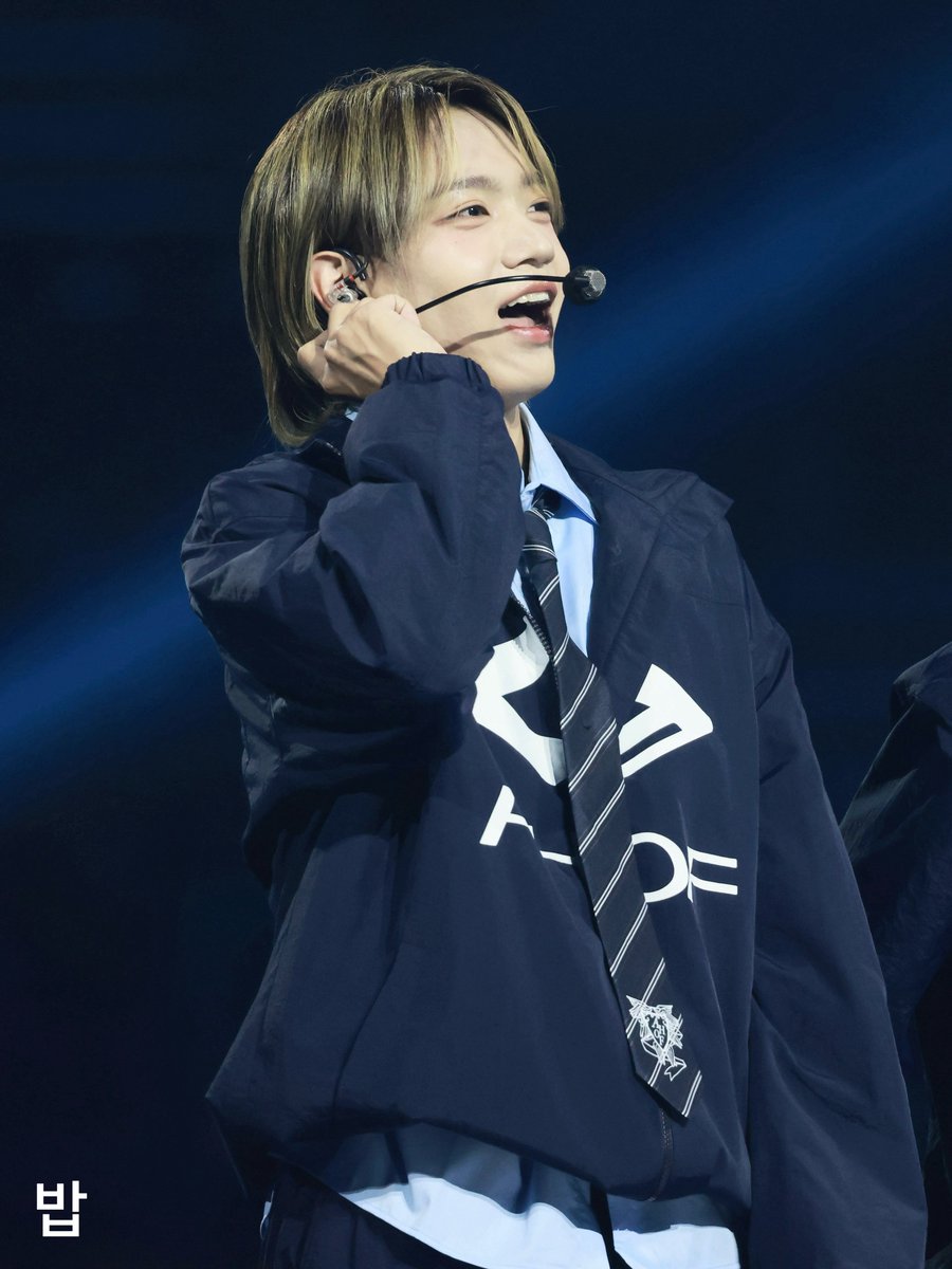 250619

AHOFs 1ST STAGE AT MYKFESTA

😄🤗

#SHUAIBO #장슈아이보
#AHOF_MyKFESTA2025
#마이케이_아홉첫무대
#마이케이페스타
<a href="/AHOF_official/">AHOF</a>