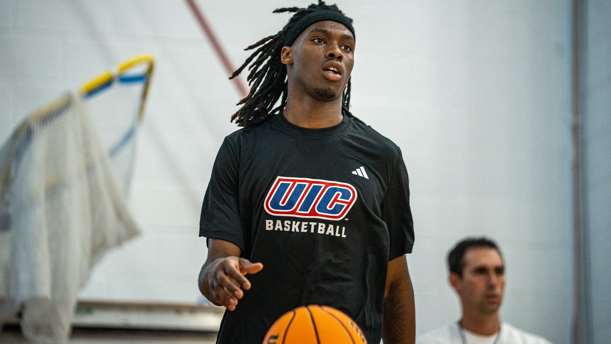 UIC_MBB's tweet image. Some new faces in the Windy City๐๏ธ
#ChicagosCollegeTeam