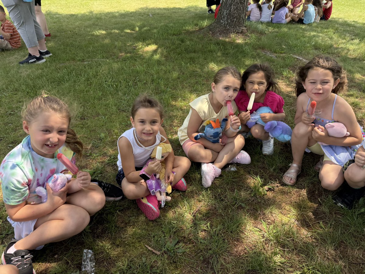 Teddy bear picnic! 🧸