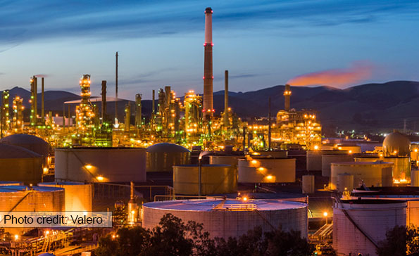 Armando R. Colina, Bulat Gafarov, and Jens Hilscher estimate refinery closures will result in a $1.21 increase in CA gas prices over the next year in new #AREUpdate article “California Gas Prices Are Set to Increase Significantly in 2026” More: tinyurl.com/yc5k7tnu #GasPrices
