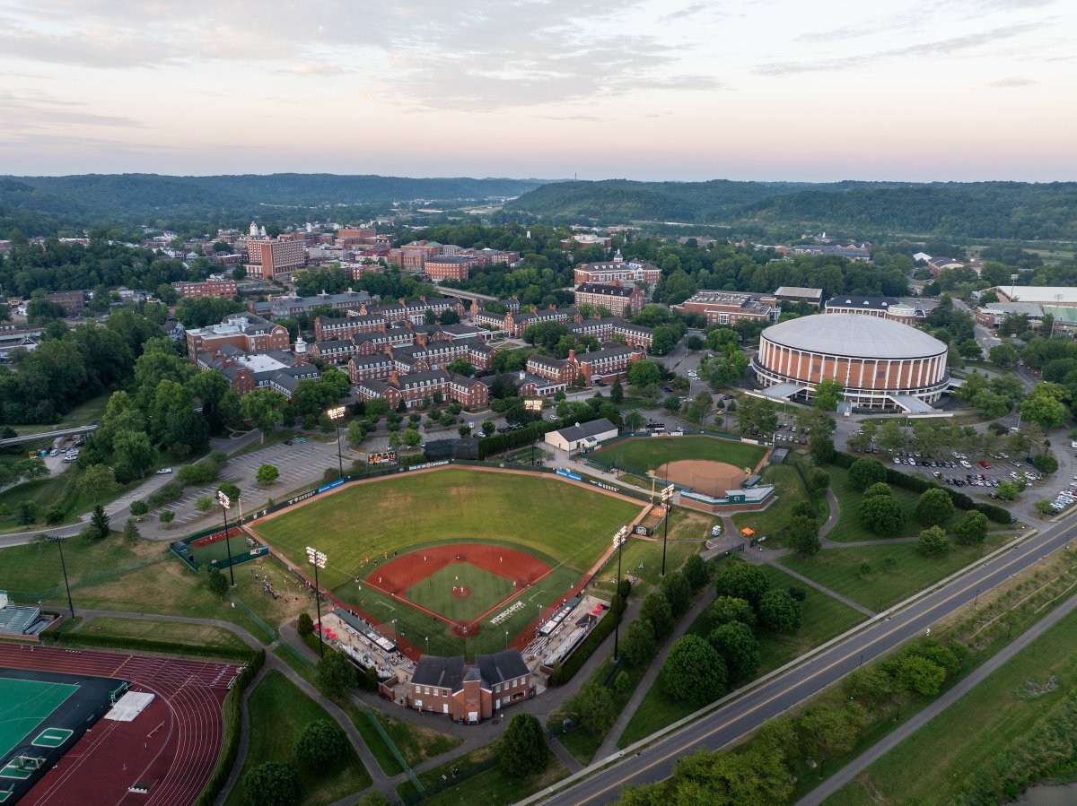 OHIO College of Health Sciences & Professions (@chspohio) on Twitter photo Play ball! ⚾️
Join us at the <a href="/Copperheads/">Southern Ohio Copperheads</a> game next Friday, June 27, at 7:05 p.m. at Bob Wren Stadium for CHSP Night.
🗓️» calendar.ohio.edu/event/southern… Play ball! ⚾️
Join us at the <a href="/Copperheads/">Southern Ohio Copperheads</a> game next Friday, June 27, at 7:05 p.m. at Bob Wren Stadium for CHSP Night.
🗓️» calendar.ohio.edu/event/southern…