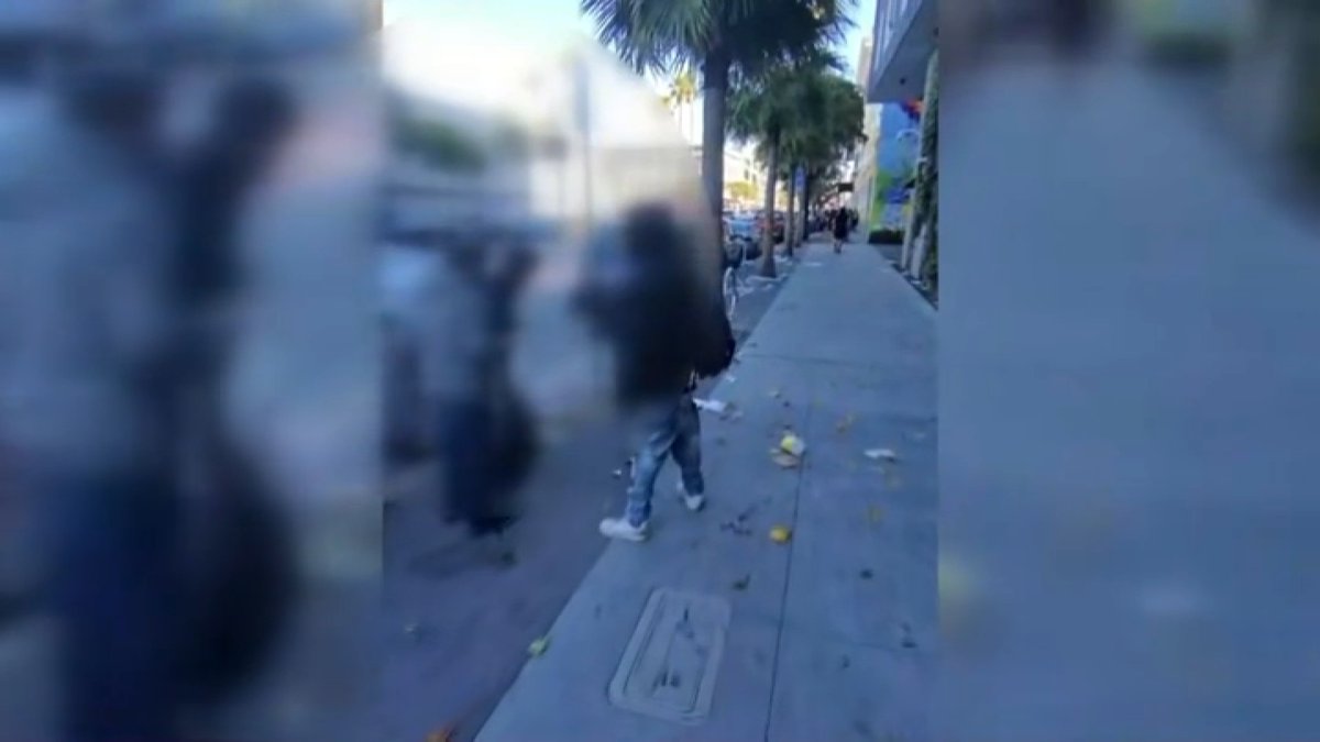 Residentes exigieron más seguridad y limpieza en las calles del Distrito de la Misión en San Francisco. Hicimos un recorrido y constatamos lo que parecían ser personas vendiendo drogas trib.al/9RJWrAB