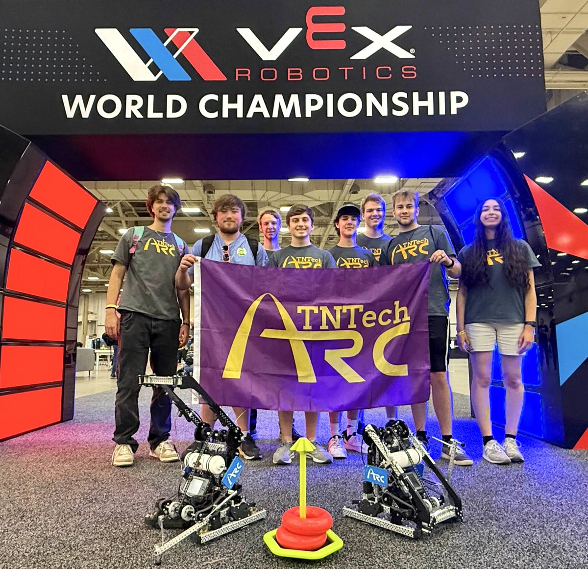tntechcsc's tweet image. What an exciting year for Tennessee Tech’s Autonomous Robotics Club! These students have had many proud moments, from participating in competitions to hosting campus events. Highlights: 
-Receiving SGA&apos;s Outstanding Organization Award
-Competing in VEX Robotics World Championship