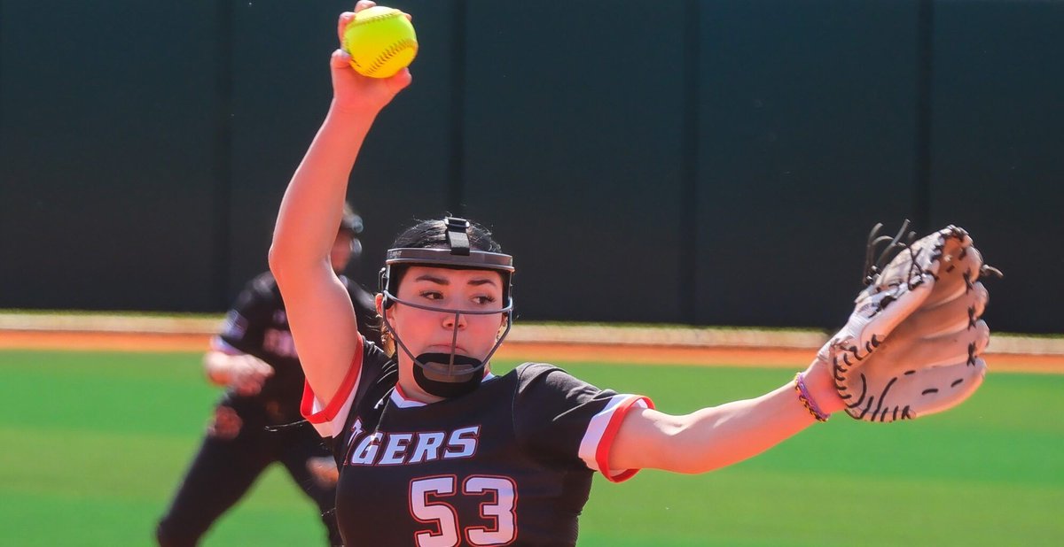 New Post: Vogan (MVP, Pitcher of Year), Jarzab (ROY), Lipinski (Manager of Yr) Earn D10 Softball Awards powered by Varischetti Holdings; All D10 Teams Named d9and10sports.com/vogan-mvp-pitc…