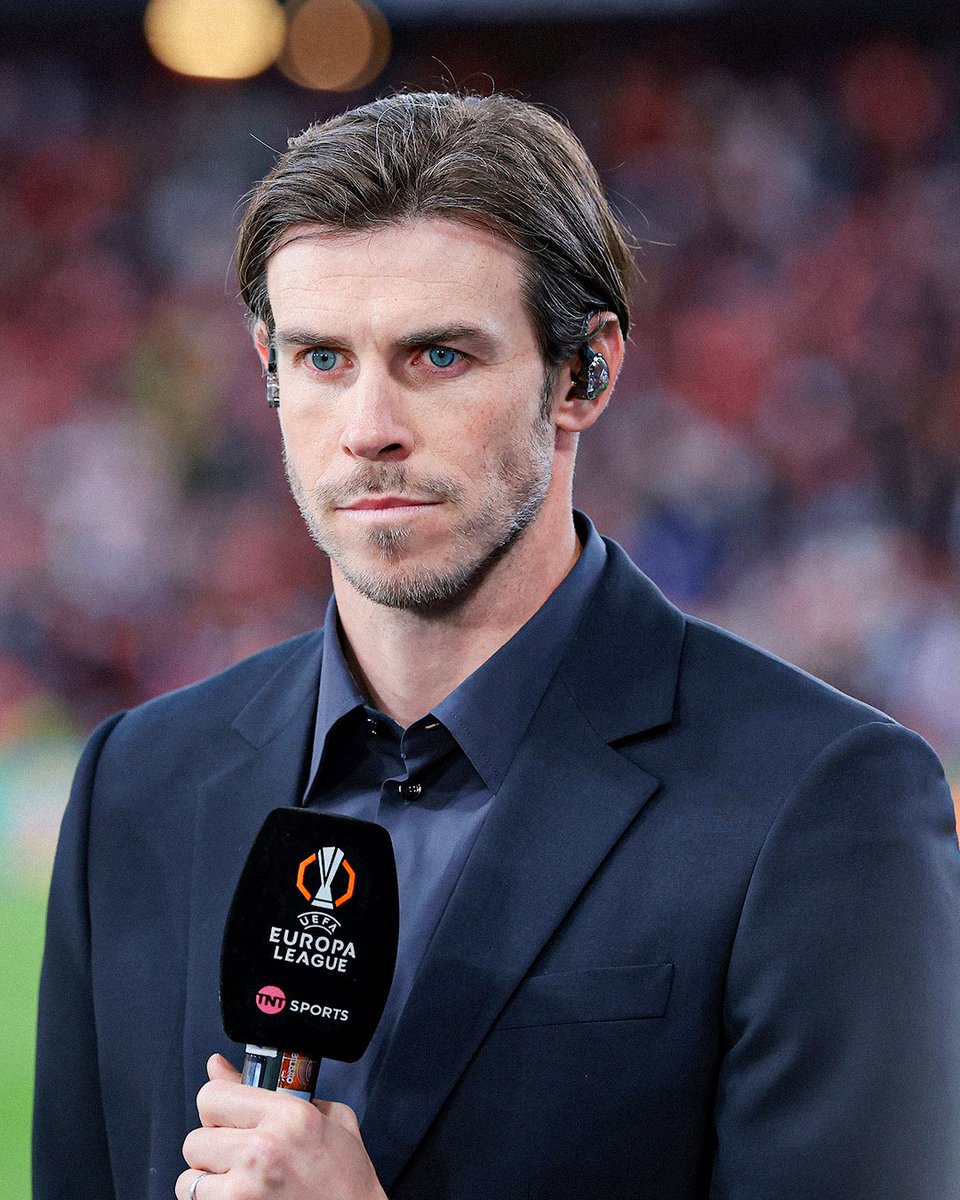 Gareth Bale is leading a consortium that has made an approach to buy Cardiff City, reports <a href="/David_Ornstein/">David Ornstein</a> 👀