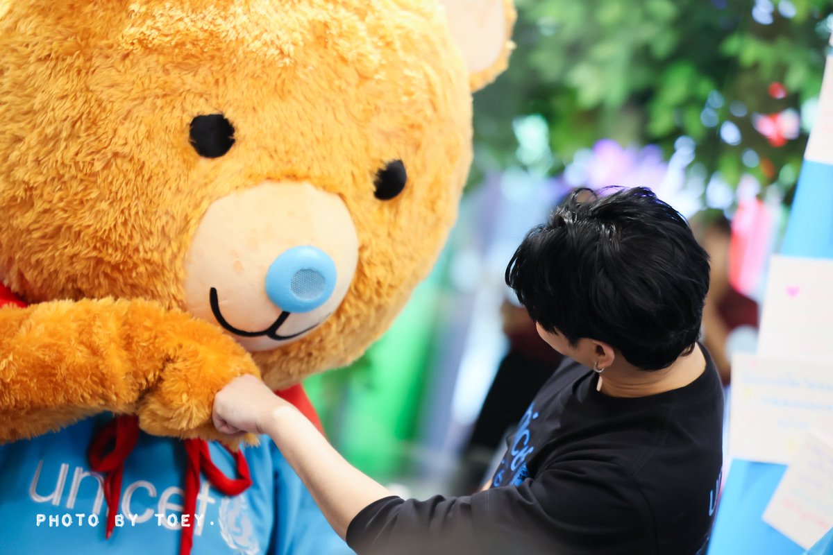 photobytoey's tweet photo. ชอบจริตยัยหมีนี่จัง 

@peckpalit 

#เป๊กผลิตโชค #PeckPalitchoke 
#StopCyberbullying #หยุดไซเบอร์บูลลี
#เยาวชนไม่ทนคำล้อ #หยุดคำพูดทำร้ายกัน
#บูลลี่ไม่เท่
#photobytoey
#palitgallery https://t.co/foDMYIQ3Vk
