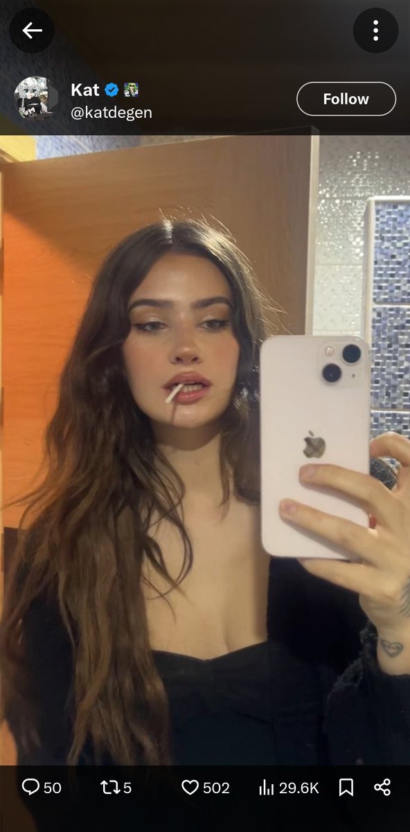 Travis_Xbt's tweet image. @katdegen is a fake girl scam account 

This is a man pretending to be a female instagram model yael shelbia

And is actively trying to finesse &amp;amp; drain the simps 🧵👇