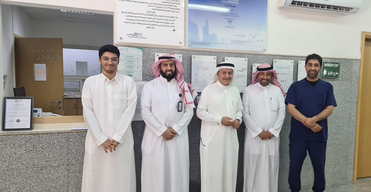 استضاف  مركز عبدالعزيز بن علي الشويعر للرعاية الصحية  بــ جلاجل د. منصور بن محمد الوكيل ، استشاري أمراض وجراحة الجلد  ببرنامج #الطبيب_الزائر  #التطوعي
#جلاجل
#المجمعة
#سدير
#عش_بصحه
#لمجتمع_صحي
#التطوع_الصحي
#العمل_التطوعي 
#تجمع_الرياض_الصحي_الثاني