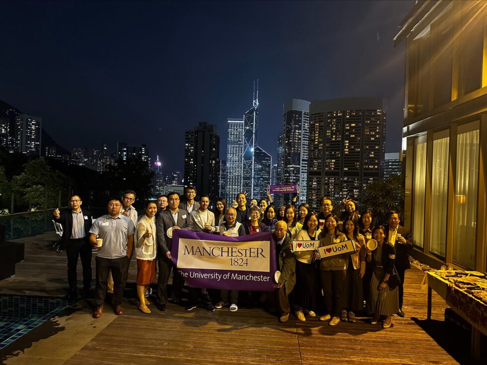 SocialResponUoM's tweet image. The AMBS Alumni Association in Hong Kong recently hosted a vibrant charity fundraiser, uniting Manchester alumni with the primary goal of supporting the fight against cancer.
Find out more here: socialresponsibility.manchester.ac.uk/all-news/ambsa…