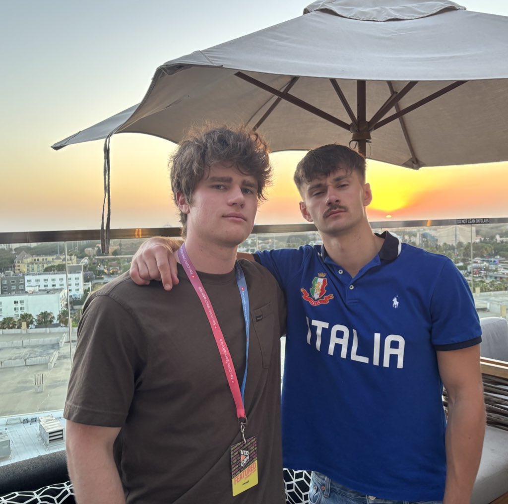 ChiefXDLIVE's tweet image. Chiefxd X rekrap moment