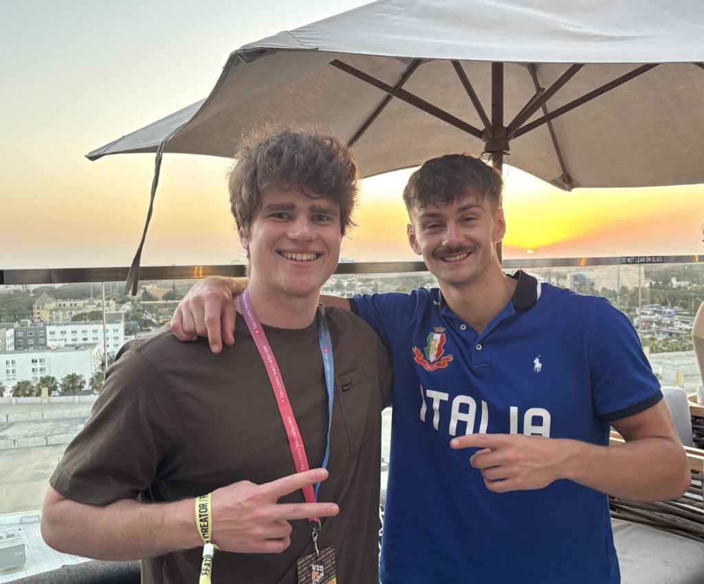 ChiefXDLIVE's tweet image. Chiefxd X rekrap moment