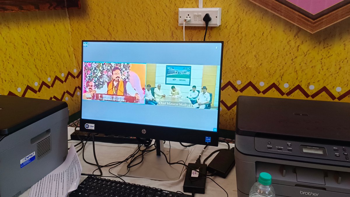 devendra_hardia's tweet photo. BSNL Barwani Successfully provided telecom services FTTH BB, STD, ISD,Plan telephone, WiFi, Hotlines and Internet Leased Line on dated 19.06.25 at Talunkhurd dist Barwani during VVIP visit of the Hon.Governor of Madhya Pradesh and by VC of https://t.co/hA2YFbECAz MP. https://t.co/Lwgdk97qTy