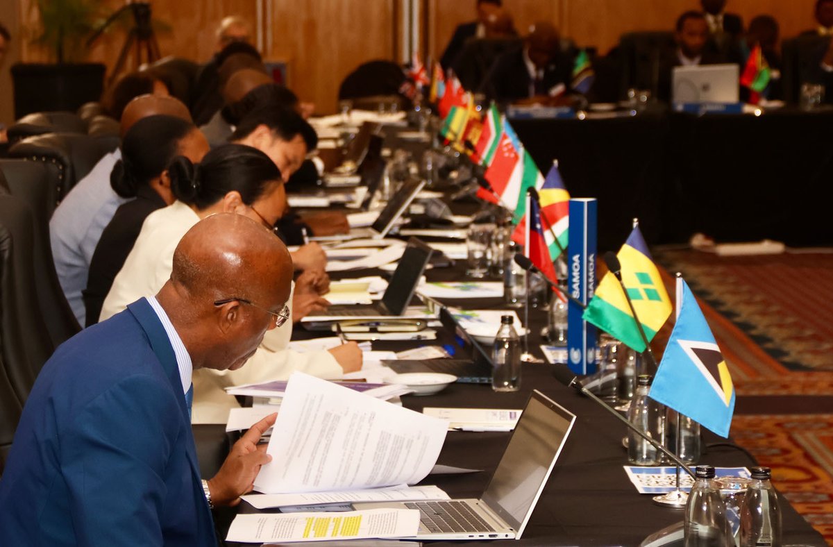 #Commonwealth Trade Ministers united to champion rules-based trade as a path to stability, opportunity &amp; sustainable growth in uncertain times.
Read the full story 🔗 bit.ly/463WEVj

#CTMM | #CommonwealthTrade
