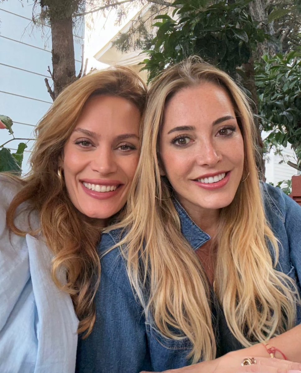 #EbruCündübeyoğlu &amp; #DolunaySoysert 💫