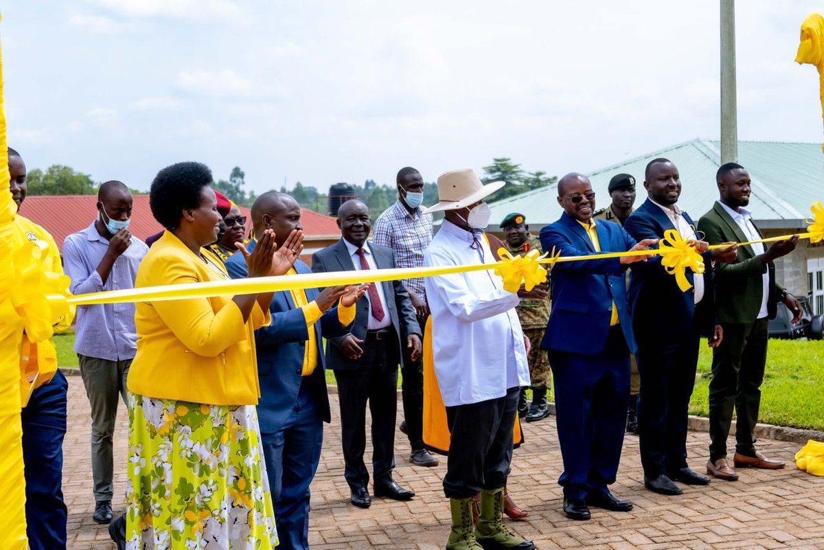 H.E Abaho Badru (@badruabaho) on Twitter photo While monitoring PDM in Mukono Subregion, Jajja W'aBazzukulu H.E <a href="/KagutaMuseveni/">Yoweri K Museveni</a> today commissioned one of the 19 Presidential Industrial Skilling Hub in Nazigo, Kayunga District.
These were established to equip Ugandans especially the Bazzukulu with practical skills to start While monitoring PDM in Mukono Subregion, Jajja W'aBazzukulu H.E <a href="/KagutaMuseveni/">Yoweri K Museveni</a> today commissioned one of the 19 Presidential Industrial Skilling Hub in Nazigo, Kayunga District.
These were established to equip Ugandans especially the Bazzukulu with practical skills to start